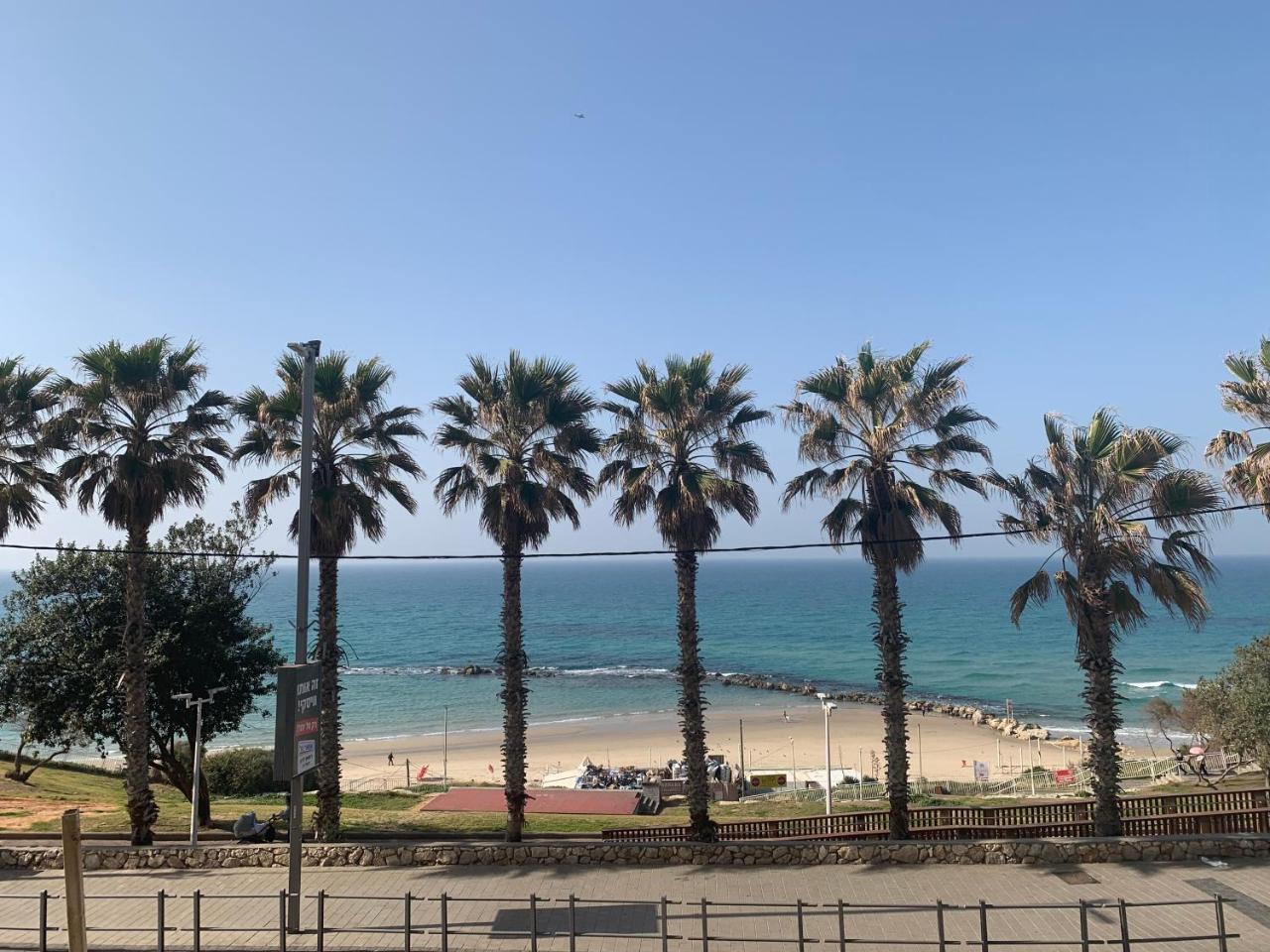 Spat Beach Bat Yam Eksteriør billede
